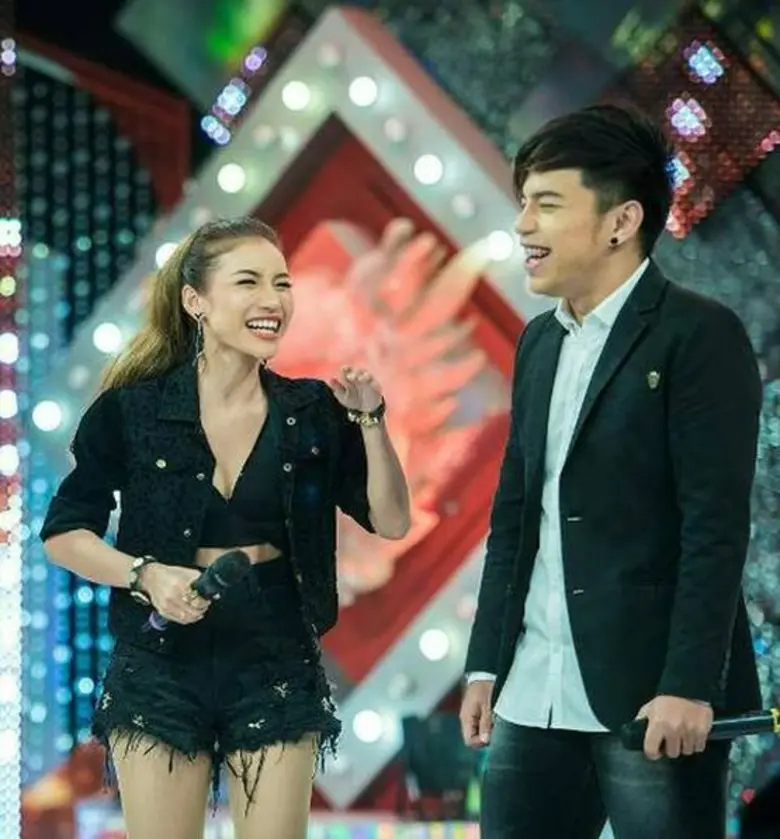 “วงเฟลมคิวทอง” ออกรายการทีวีทั้งที ต้องใช้วิธี “เบียดคิวข้ามจังหวัด” !!