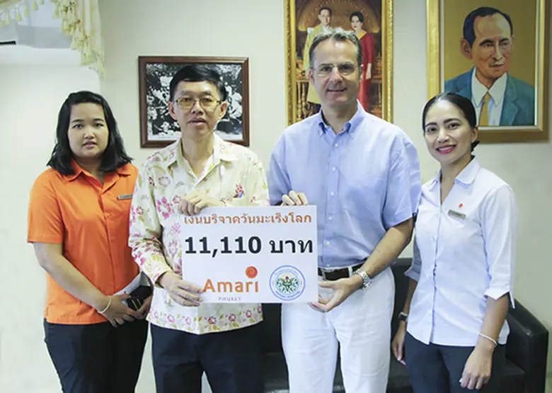 ทีมผู้บริหารและพนักงานโรงแรมอมารี ภูเก็ต ...