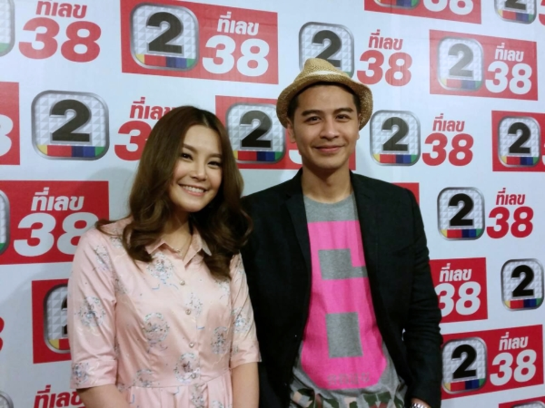 “เต๋า-อดิศร” จูงมือ “น้องนาว” ประกาศข่าวดี ปลายปีลุ้นวิวาห์