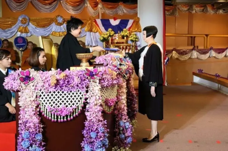 เจ้าของโรงแรมพูลแมน ขอนแก่น ราชา ออคิด รับปริญญาศิลปศาสตรดุษฎีบัณฑิตกิตติมศักดิ์