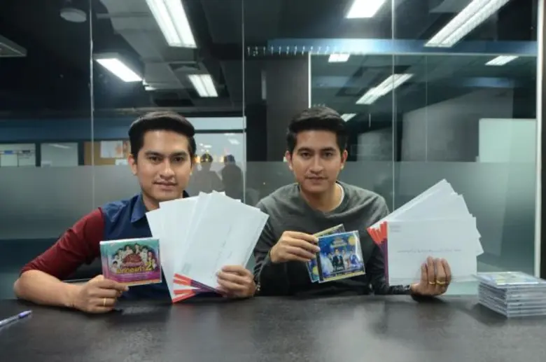 พัน-พงศ์ ไมค์ทองคำ ส่งรักให้ทหาร ไม่กลายเป็น “คนรักที่ถูกลืม” ในเดือนแห่งความรัก