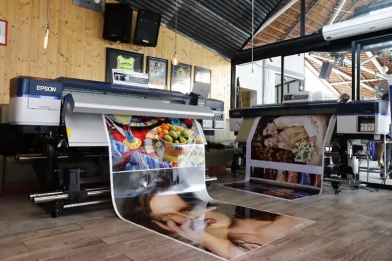 เอปสันเขย่าวงการเครื่องพิมพ์อุตสาหกรรมสิ่งทอและป้ายโฆษณา ประกาศลดราคาน้ำหมึกแท้มากกว่าครึ่ง