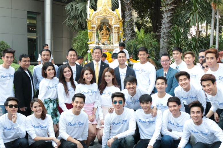 นายศิวะพร ชมสุวรรณ กรรมการผู้อำนวยการใหญ่...