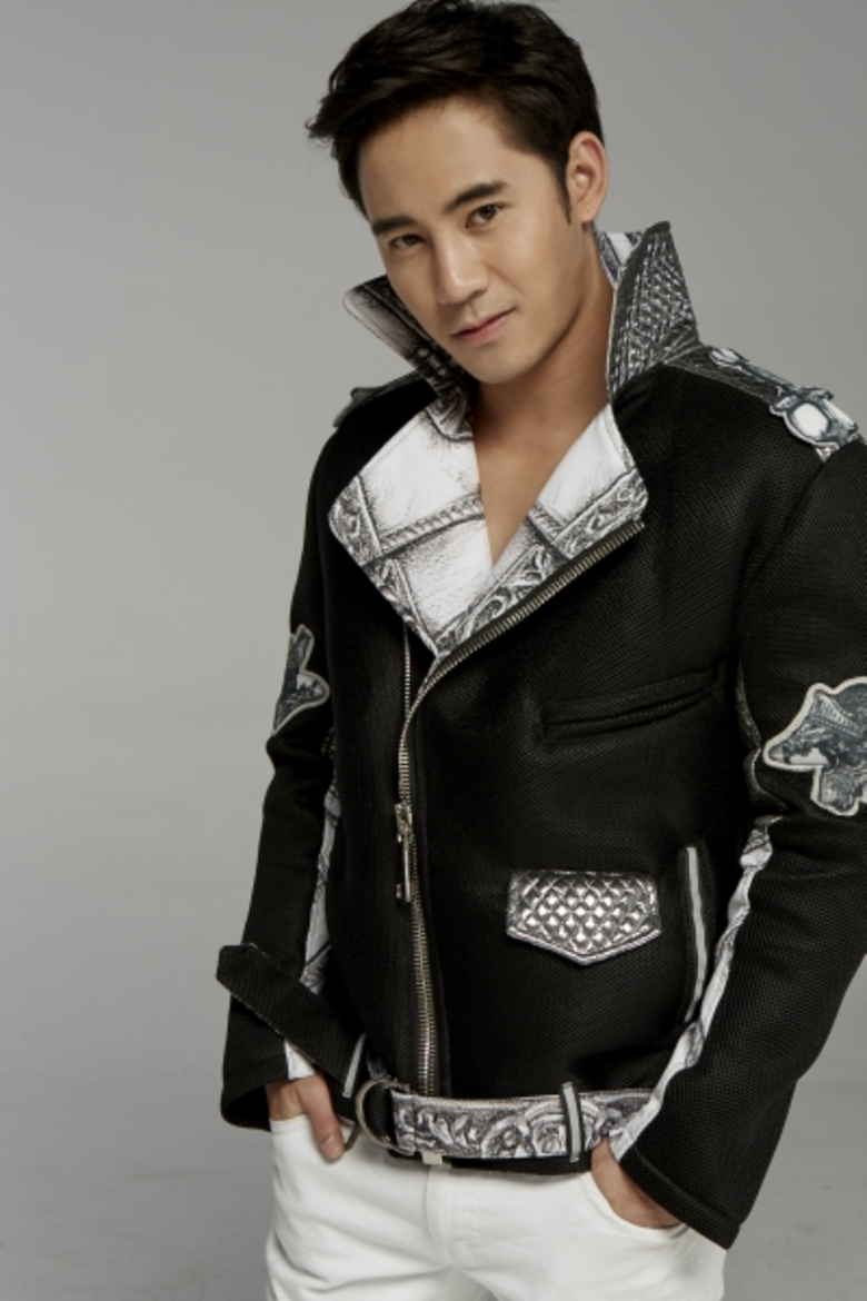 เป็นอีก 1 ศิลปินที่มีงานละครกับทาง GMM25 ...