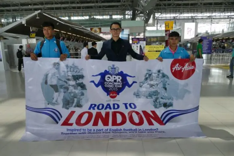 “ม.ล.อิ๊งค์ – คูลเจตั้ม” พาคนฟังบินเทคออฟของอร่อย ลิ้มรสอาหารขึ้นชื่อต้นตำรับของอาณาจักรล้านนา