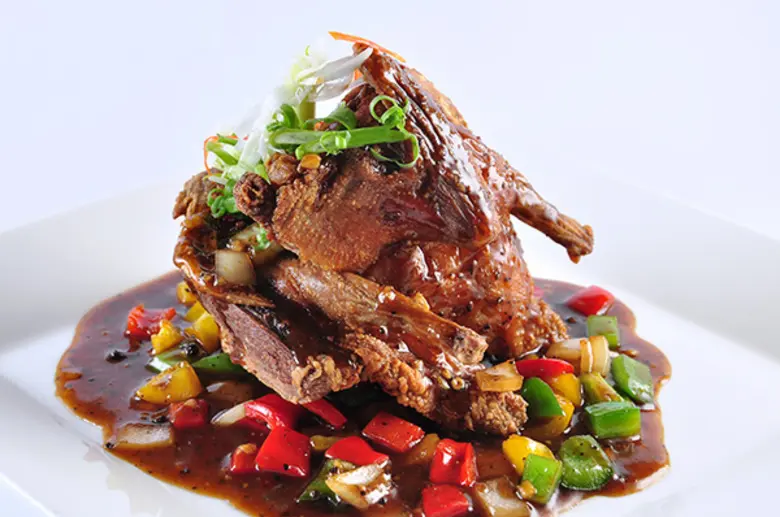 เชฟแอนดรูว์ บราวน์ เชฟใหญ่ โรแงรมชาเทรียม...