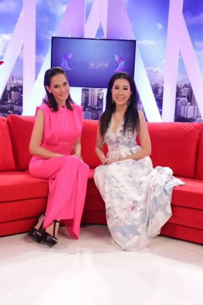 พอสละโสดแต่งงานกับหนุ่ม "เจมส์ แอรอนโธมัส...