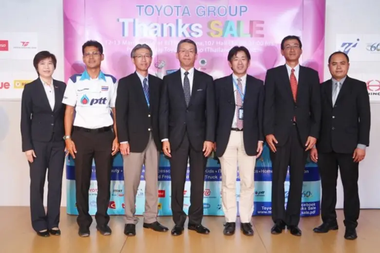 มร.ฮิโรฟูมิ ซาโตะ (กลาง) กรรมการผู้จัดการ...