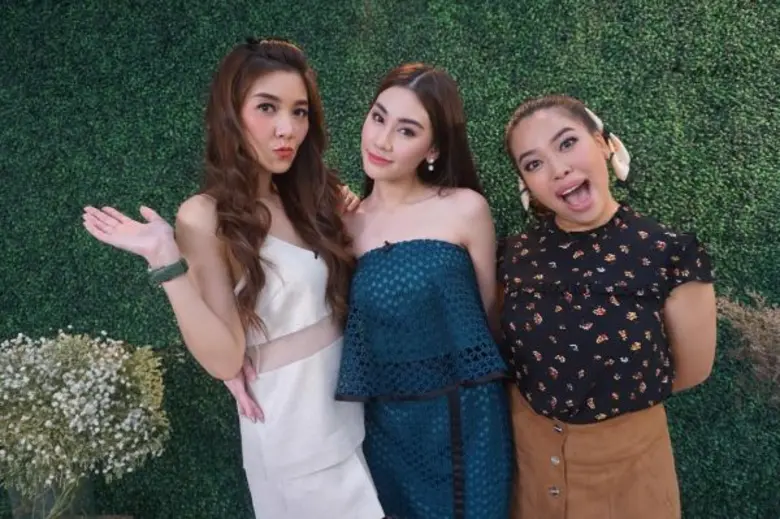 รายการเลดี้ก้นครัว : เวลา 11.15 น. พบกับ ...