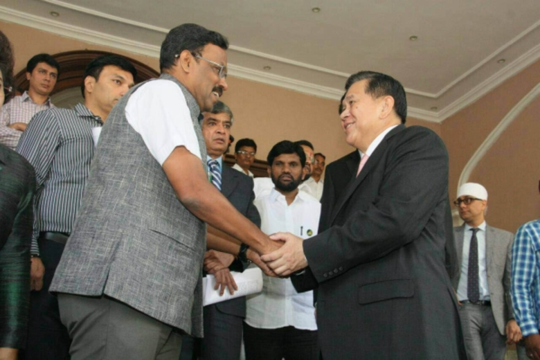 ภาพข่าว: รองนายกรัฐมนตรี ร่วมหารือกับ Mr.Devendra G.Fadnavis มุขมนตรีเมืองมุมไบ