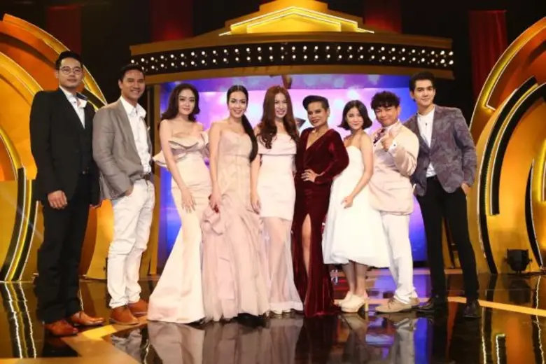 ทีวีไกด์: รายการ “The Red Carpet สมรภูมิพรมแดง” “ดาราหน้าซ้ำ”