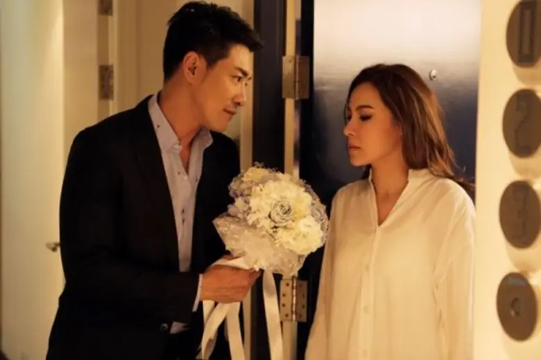 “พลอย” คว้า “บอย-ต้นหอม” จับคู่ดราม่าเข้มข้น เลิฟซีนจัดหนักครั้งแรก ในมิวสิกฯ “ขี้เกียจฟังถ้ายังแอบคุย”