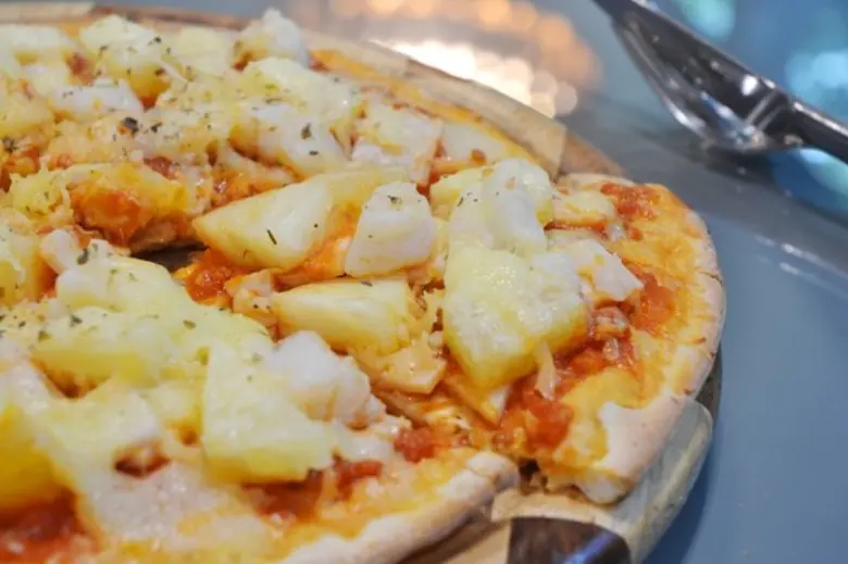 ตลอดเดือนมีนาคม โรงแรมแอมบาสซาเดอร์ กรุงเ...