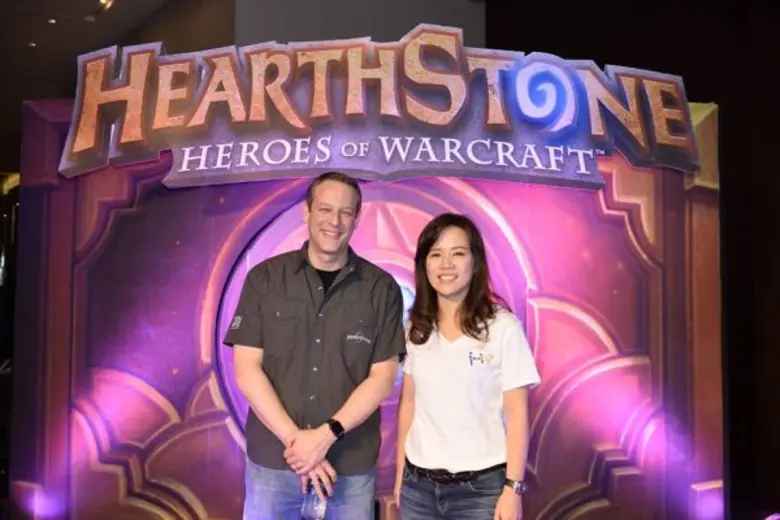 ล้อมวงร่วมเปรมปรีดิ์ - ยินดีต้อนรับ Hearthstone สู่ประเทศไทย อินิทรี ดิจิตอล และ บลิซซาร์ด ประกาศลั่น จับมือเปิดสุดยอดการ์ดเกมออนไลน์ สร้าง Siam Cup ดันเกมเมอร์ไทยสู่เวทีระดับโลก