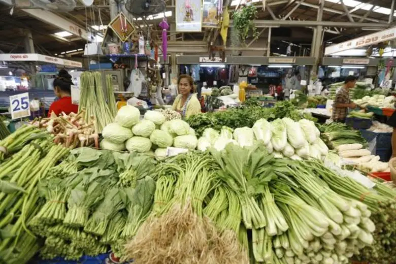 “ตลาดยิ่งเจริญ” ออกมาตรการ “สินค้าปลอดภัย ใส่ใจผู้บริโภค” เชิญ อย.ลงพื้นที่ตรวจสอบสินค้าทั้งหมด