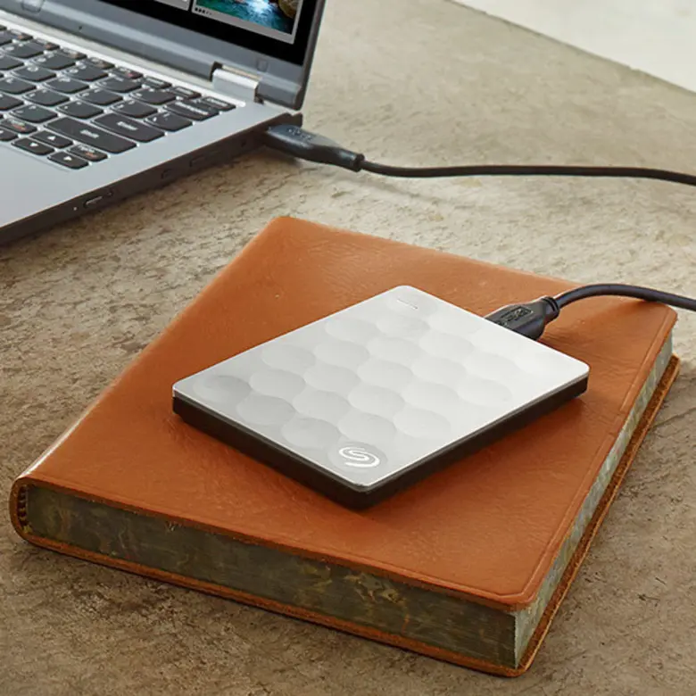 “SEAGATE Backup Plus Ultra Slim” บางเฉียบ แต่เก็บข้อมูลได้จุใจ