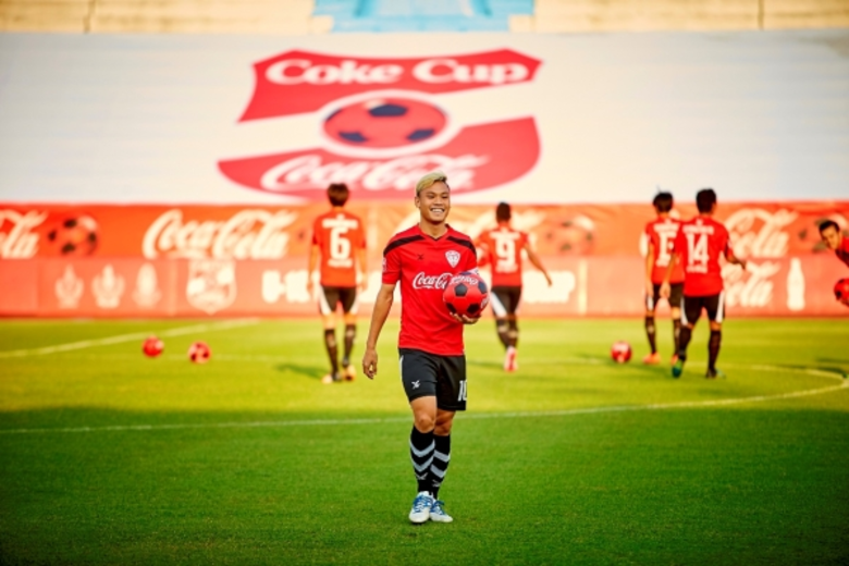 ฟุตบอล ยังคงเป็นกีฬาอันดับหนึ่งในดวงใจของ...