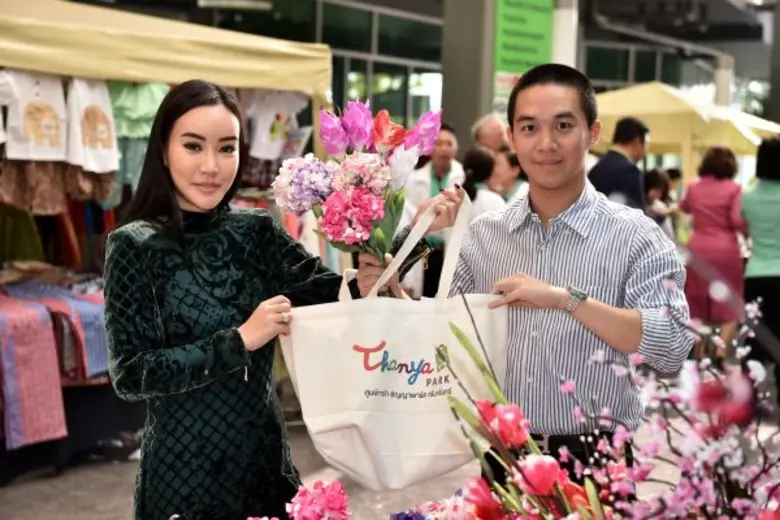 กทม. ร่วมกับ เขตสวนหลวง ศูนย์การค้า ธัญญาพาร์ค ศรีนครินทร์ จัดงาน ตลาดชานกรุง…ชวนช้อปของดีเขตกรุงเทพฯ ใต้