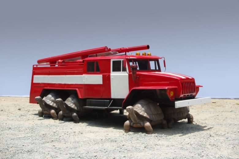 แกเลอเรีย คูย์อัน (Galerie Quynh) ยินดีนำ...