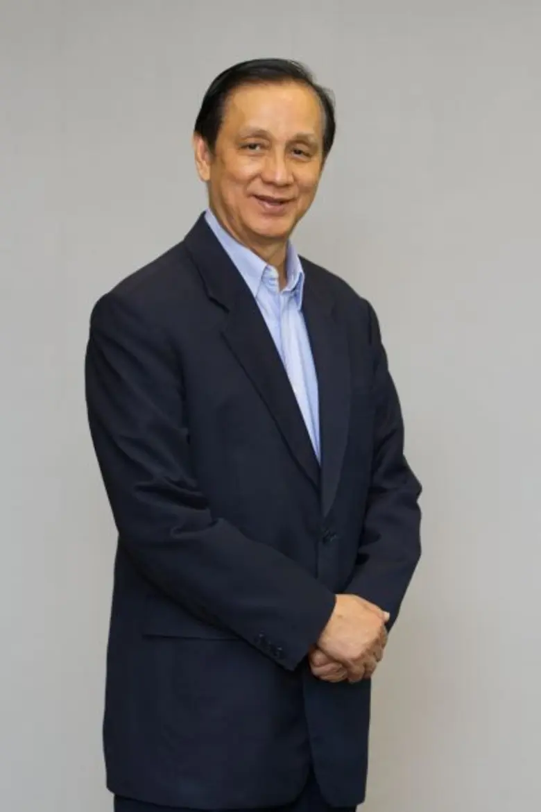 นายสุวิทย์ กิ่งแก้ว รองกรรมการผู้จัดการอา...