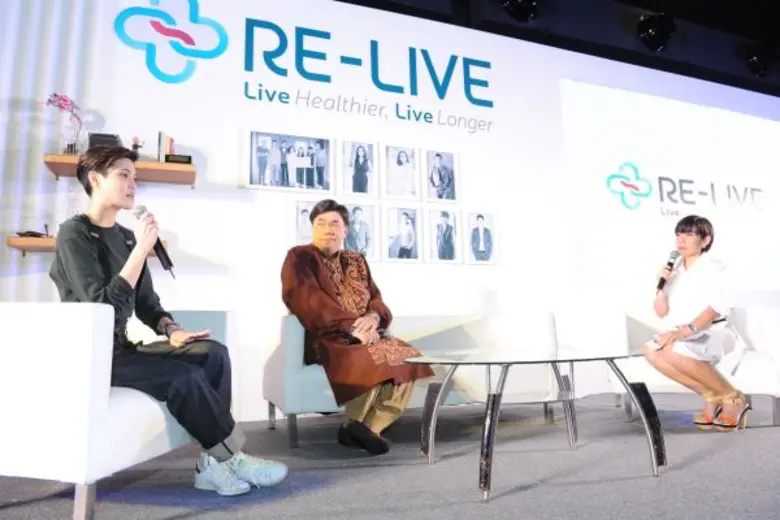 แค่ “กอด” ก็เปลี่ยนชีวิตผู้ติดเชื้อ HIV