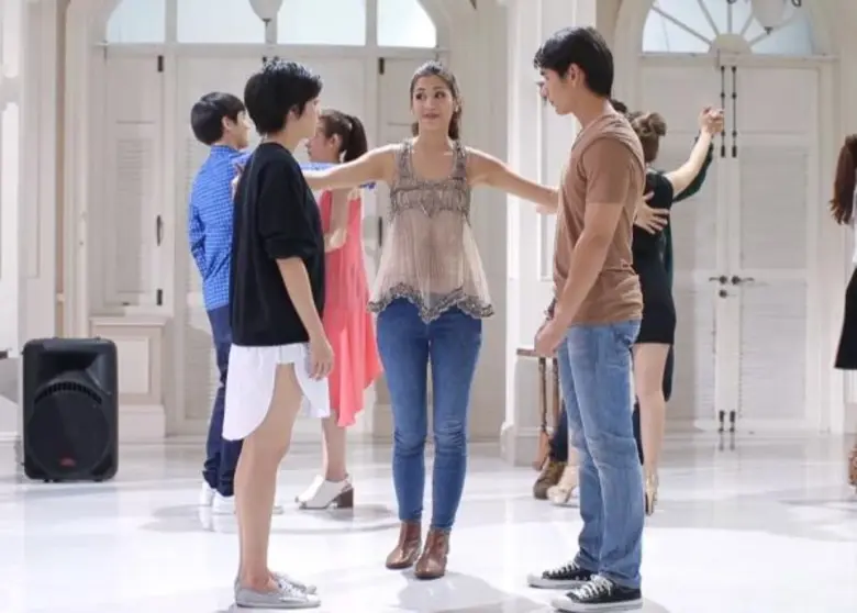 “ฮั่น” หึงควันออกหู!! “นิว-มารี” โชว์หวานกลางฟลอร์เต้นรำ