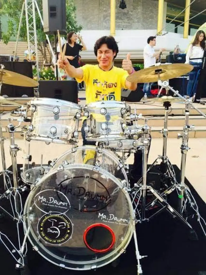 ทีวีไกด์: รายการ "ดีโด้ ไฮสคูล แบรนด์ สะใจวัยฝัน ซีซั่น 2" อวดฝีมือดนตรี 2 ทีม 'เชษฐ์ สไมล์บัฟฯ' ย้ำห้ามพลาด ดีโด้ ซีซั่น 2 วันอาทิตย์ที่ 20 มีค.นี้