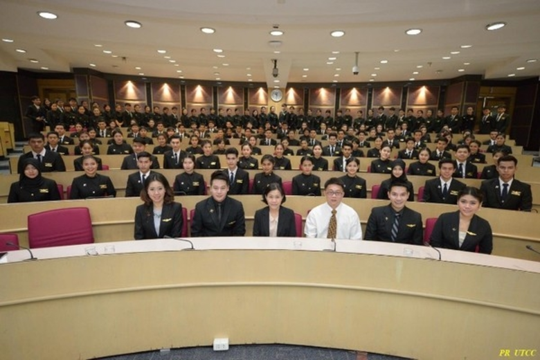 คณะมนุษยศาสตร์และประยุกต์ศิลป์ สาขาวิชากา...