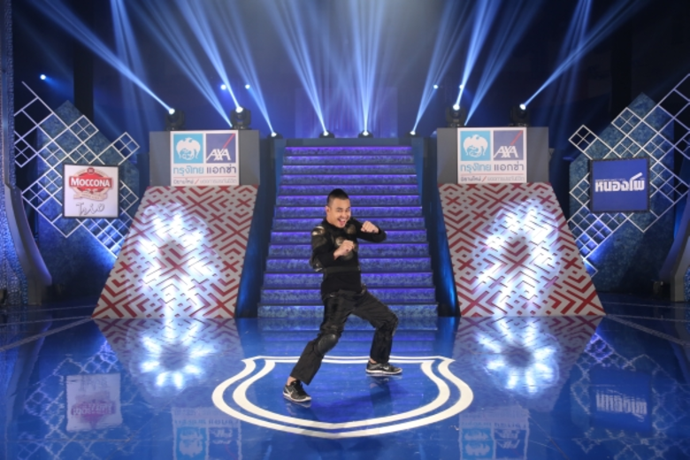 จะเรียกว่าพักรักมาออกรบก็คงไม่ได้ สำหรับห...