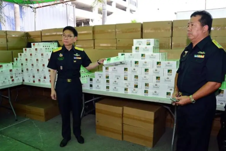 นายกุลิศ สมบัติศิริ อธิบดีกรมศุลกากร แถลง...