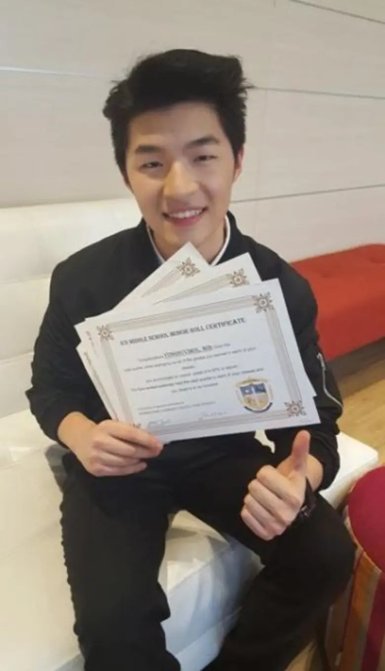 ต้องขอแสดงความยินดีกับว่าที่ นักศึกษาคณะแ...