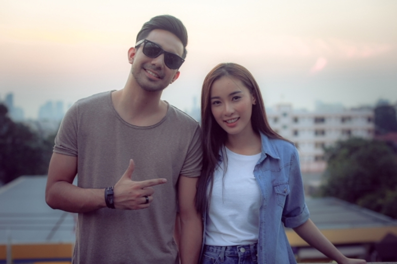 แจ้งเกิดการเป็นศิลปินหน้าใหม่ได้อย่างงดงา...