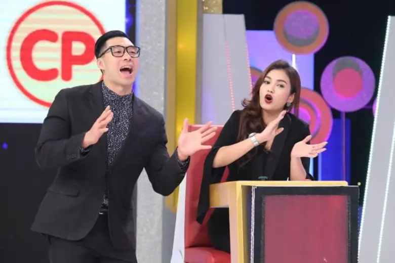 ร่วมกันตรวจดวงชะตารายวันกับ รายการ "วันท้...