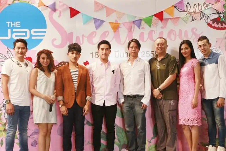 คุณเอกชัย สุขุมวิทยา (ที่ 4 จากซ้าย) ซีเอ...