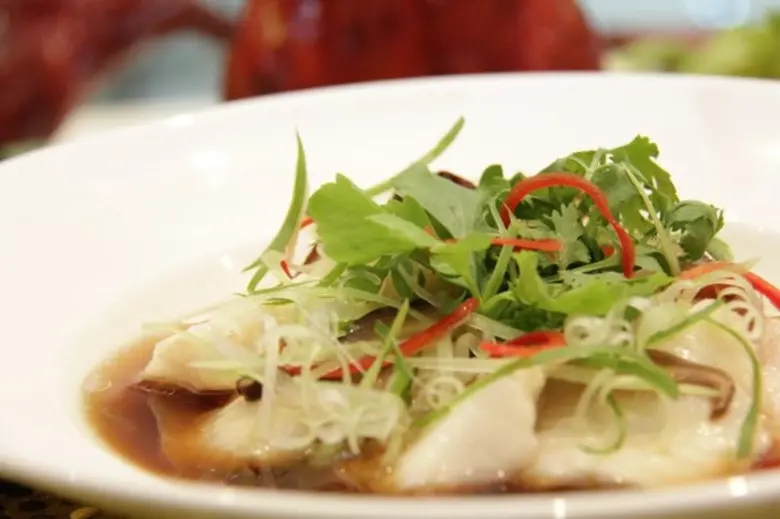 ห้องอาหารฟีสท์ โรงแรมรอยัล ออคิด เชอราตัน...