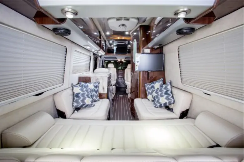 บริษัท แอร์สตรีม บาย คาร์แมกซ์ พระราม 9 (...