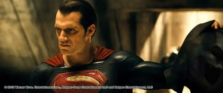 ปล่อย 3 คลิป[Batman Featurette , Superman...
