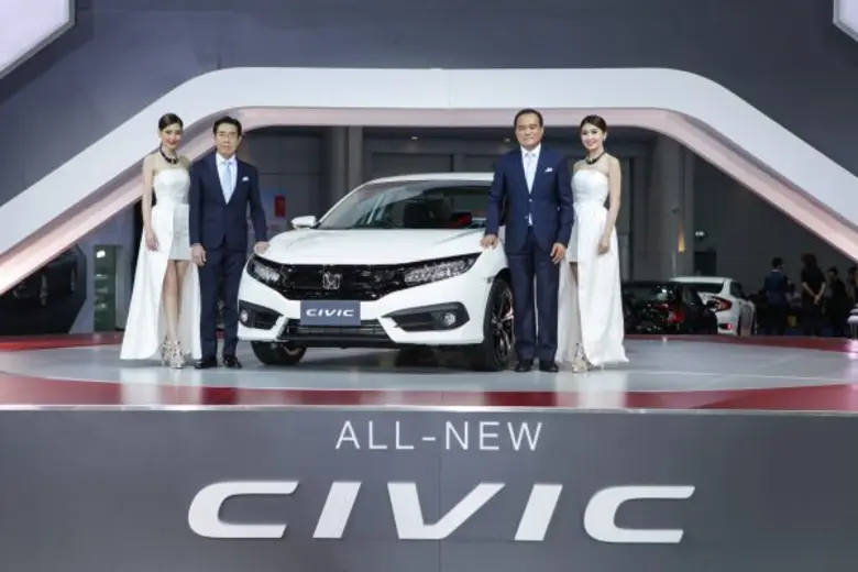 ฮอนด้า พลิกโฉม บูธจัดแสดงรถยนต์แนวคิดใหม่ต้อนรับ ซีวิค เจนเนอเรชั่นที่ 10 ในงานมอเตอร์โชว์ ครั้งที่ 37 รองรับกระแสดีเกินคาด ด้วยยอดจองกว่า 3,000 คัน เพียง 10 วัน หลังเปิดตัว