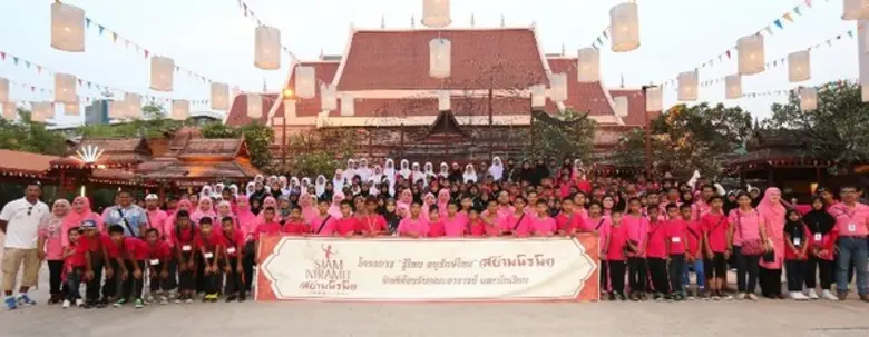 คุณวัลลภา โภควัฒน์ ผู้ช่วยกรรมการผู้จัดกา...