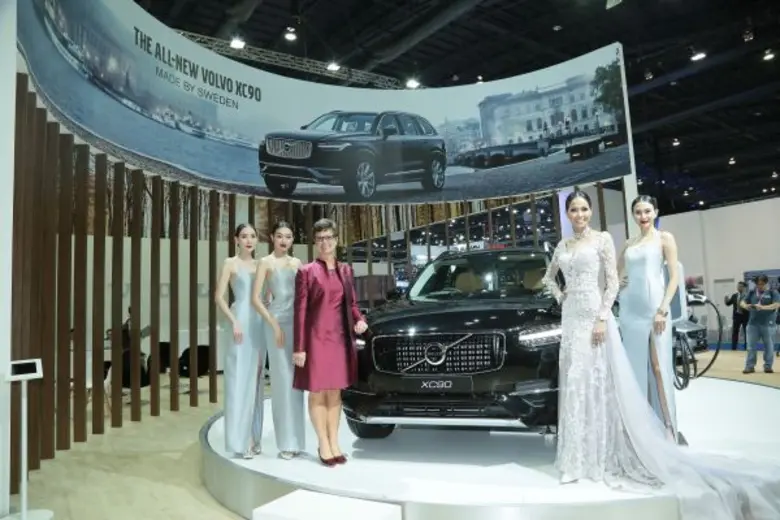 “วอลโว่” ให้ครบ ปลอดดาวน์ ปลอดดอก ปลอดภัย ในงาน “มอเตอร์โชว์ 2016” ดาวน์ 0% ดอกเบี้ย 0% นำทัพด้วย XC90 ชูนวัตกรรมความปลอดภัยรายแรกของโลก! และ V40 Cross Country D4 ใหม่ เร้าใจทุกเส้นทาง