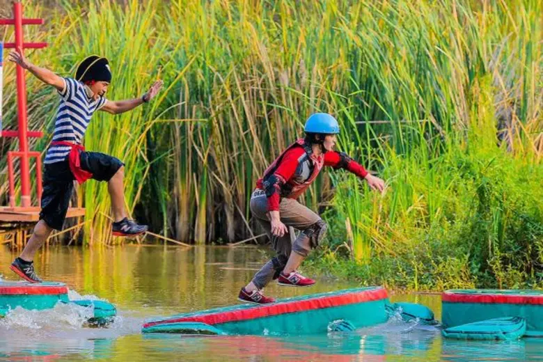 ทีวีไกด์: รายการ "โหด มัน ฮา ประเทศไทย" ผู้กล้าหัวกะทิ..บุกถล่มปราสาท แบบ “ท้ายกก๊วน..ดวลยกแก๊ง”
