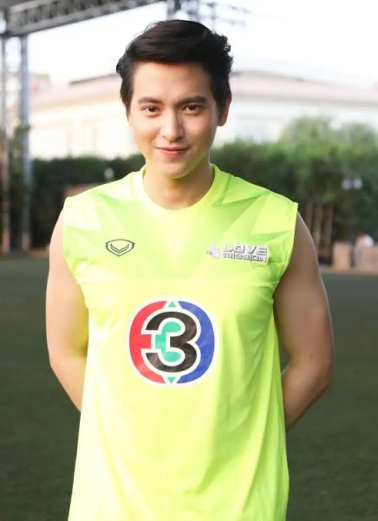 ช่อง3 ชวนแฟนๆร่วมประมูลเสื้อฟุตบอลดาราพร้...