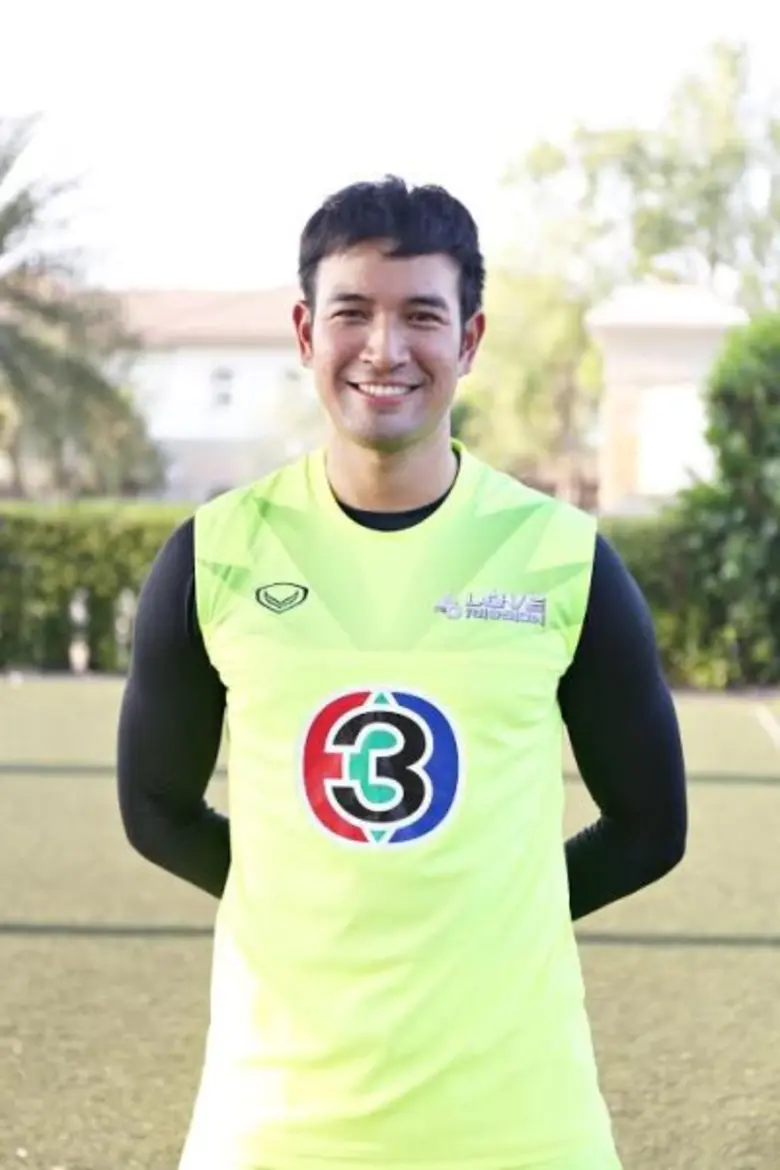 Gossip News: ช่อง3 ชวนแฟนๆร่วมประมูลเสื้อฟุตบอลดารา สมทบทุนสร้างอาคารนวมินทรบพิตร 84 พรรษา