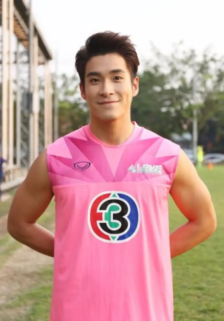 Gossip News: ช่อง3 ชวนแฟนๆร่วมประมูลเสื้อฟุตบอลดารา สมทบทุนสร้างอาคารนวมินทรบพิตร 84 พรรษา