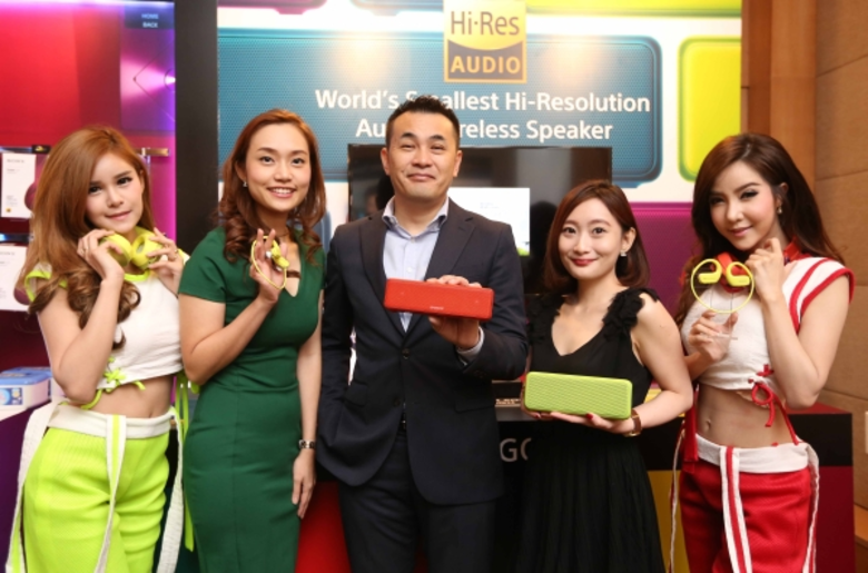 โซนี่ไทยขานรับเทรนด์ฟังเพลงคุณภาพสูงโตต่อเนื่อง เปิดตัววอล์คแมนรุ่นล่าสุดเอาใจคนรักการออกกำลังกาย พร้อมขยายไลน์ผลิตภัณฑ์ไฮเรสออดิโอ H.ear Series ชูดีไซน์โดนใจ