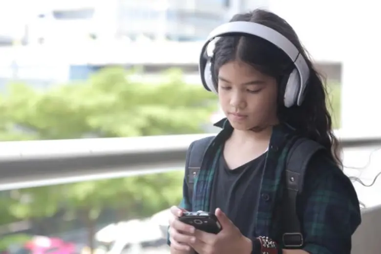 ชาร์เลท วาศิตา แจ๋ว....ตีบทแตก ถ่ายทอดบทบาทเด็กทำร้ายตัวเอง ในละครสะท้อนสังคม “วัยแสบสาแหรกขาด” จนแฟนละครอิน