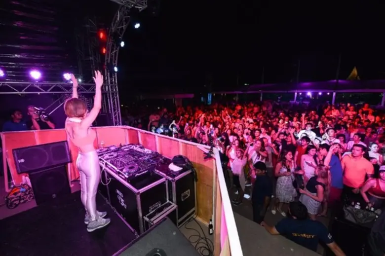 XANA บีชคลับจัดงานฉลอง ครบรอบ 4 ปี ไปเมื่...