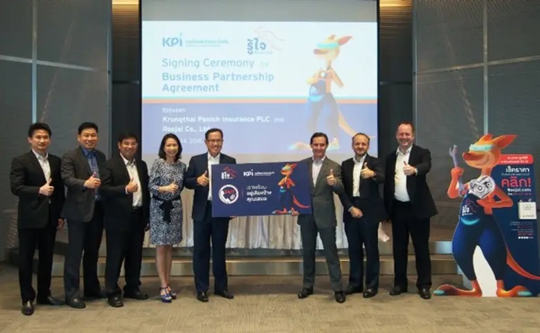 ภาพข่าว: กรุงไทยพานิชประกันภัยรุกตลาดประกันภัยรถยนต์ออนไลน์ จับมือพันธมิตร “รู้ใจ” ร่วมลงนามข้อตกลง ความร่วมมือทางธุรกิจรุกตลาดประกันภัยรถยนต์ออนไลน์บนเว็บไซต์ www.roojai.com