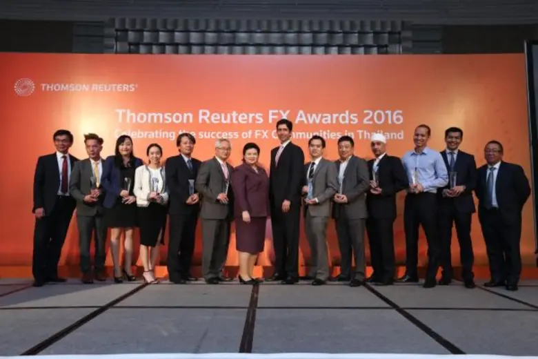 Thailand’s FX Community Celebrate Success at Thomson Reuters FX Awards 2016 Bank of Thailand Assistant Governor Presents Honours at Awards Ceremony