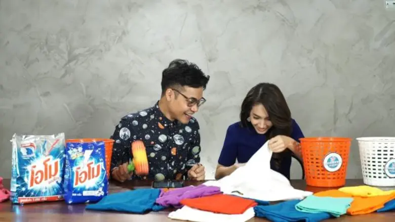 ทีวีไกด์: รายการ “Loukgolf's English Room” “มิน พีชญา” ชวน “ครูลูกกอล์ฟ” กับภารกิจฝึกการเป็นกุลสตรี